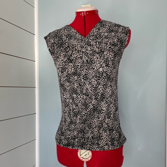 Ann Taylor Twist Front Top Sz SP - Picture 1 of 7